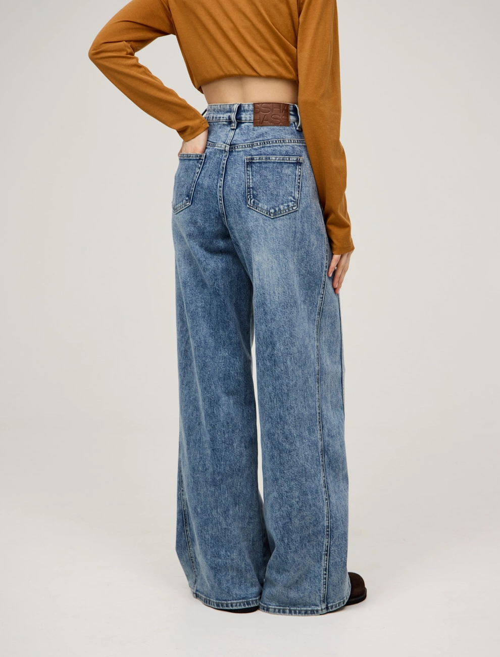 Джинсы женские с переведенными швами хлопок Hass