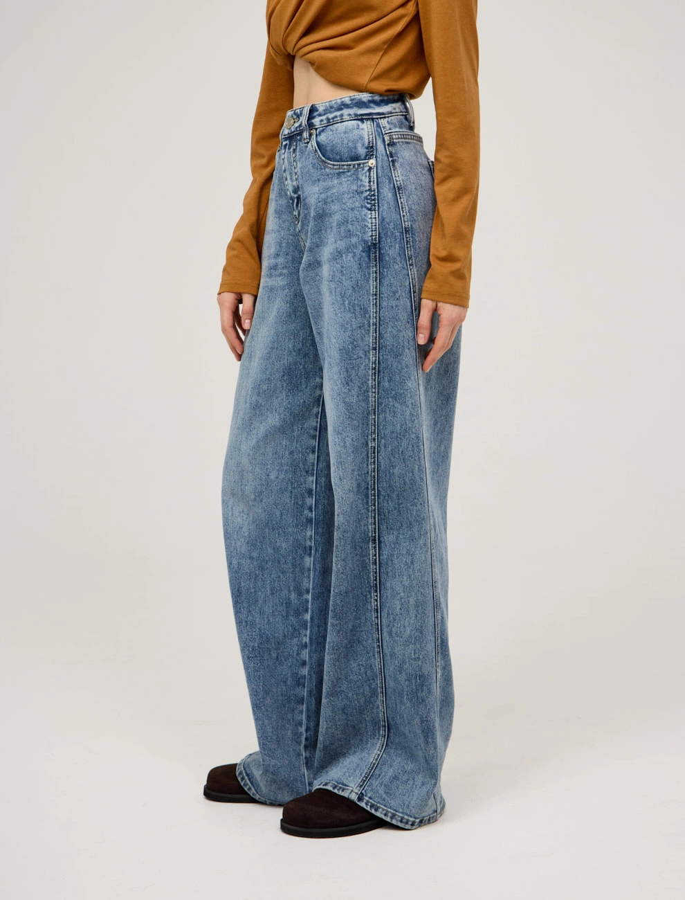 Джинсы женские с переведенными швами хлопок Hass