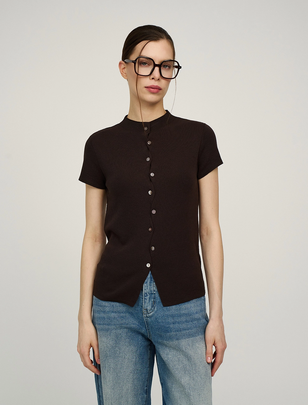 Коричневый женский джемпер с волнообразной застежкой хлопок Hass