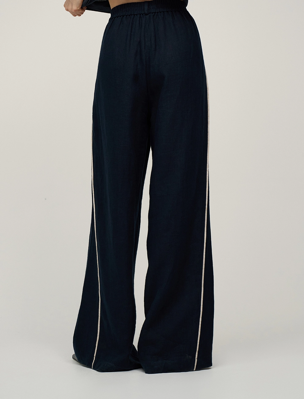 Синие женские брюки изо льна с кантами лен Hass