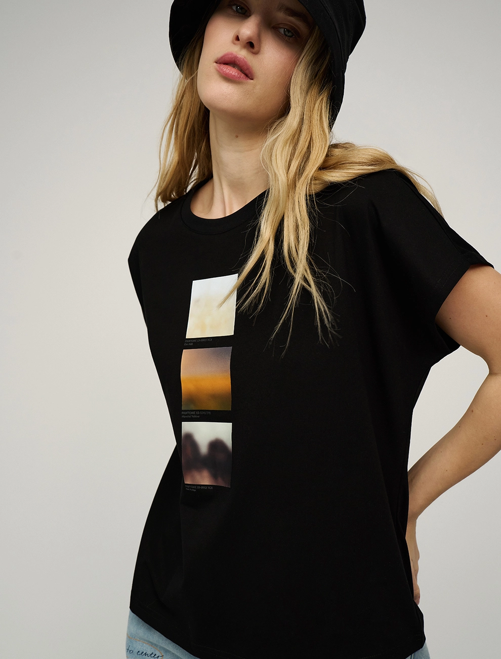 Черная женская футболка "Абстракция" хлопок