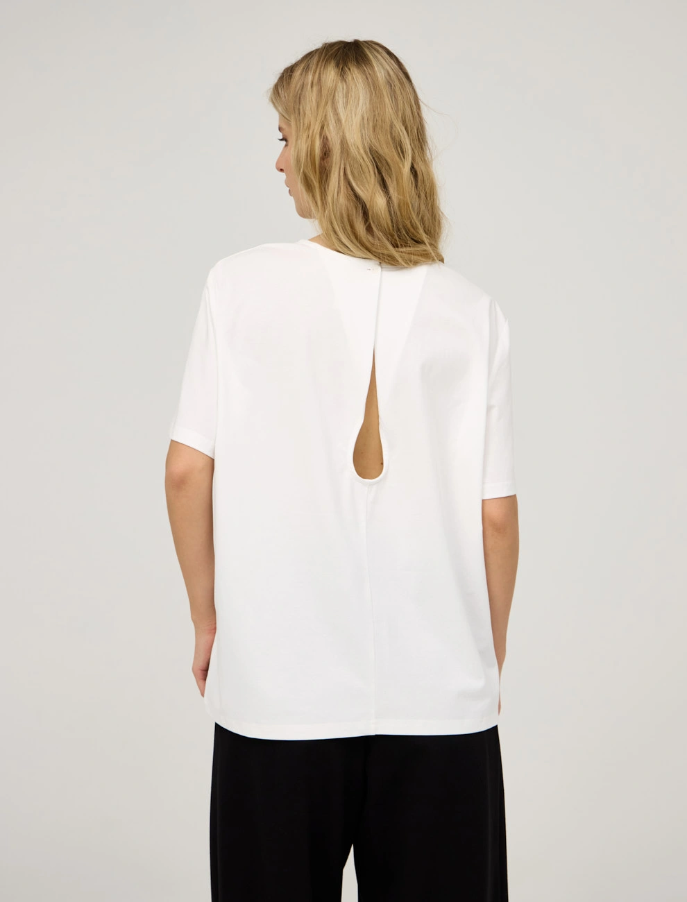 Белая женская блузка "Капля" хлопок Hass