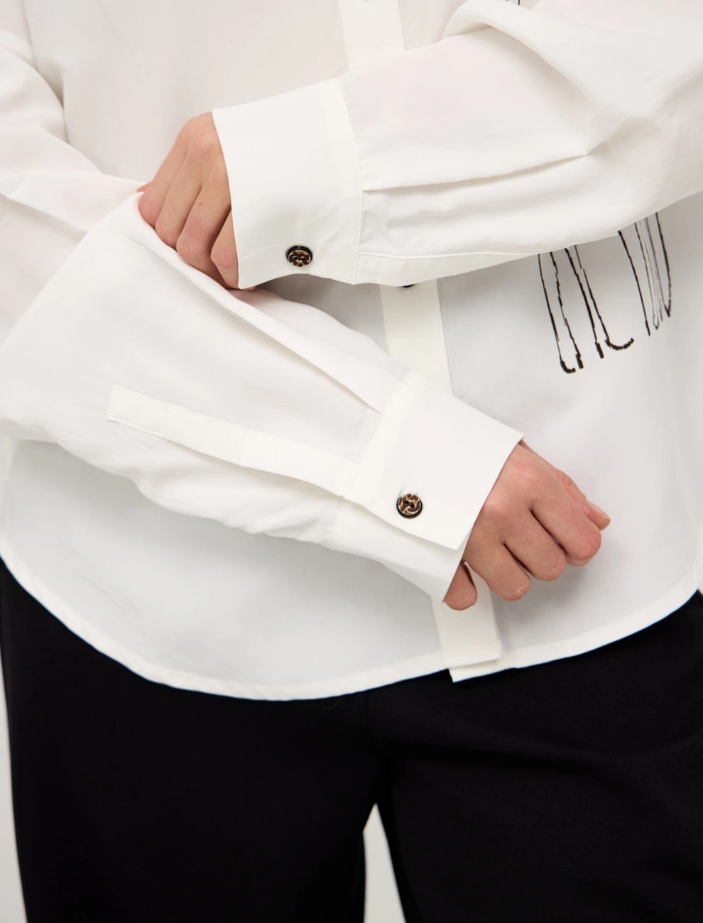 Белая женская рубашка "В Разработке" хлопок Hass