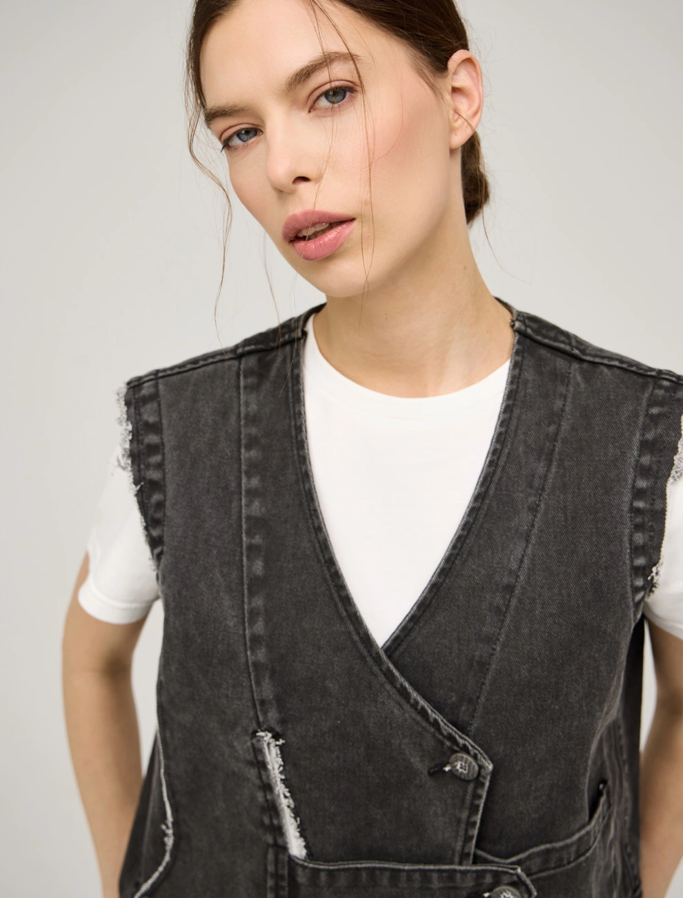 Серый женский жилет "Гранж" хлопок Hass