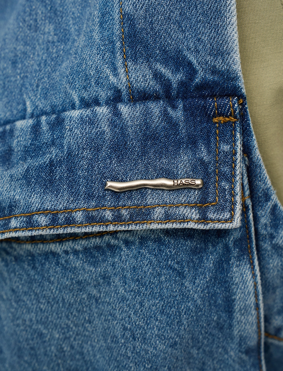 Синий женский жилет из денима с карманами хлопок Hass