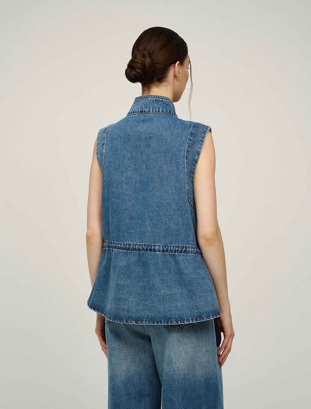 Синий женский жилет из денима с карманами хлопок Hass