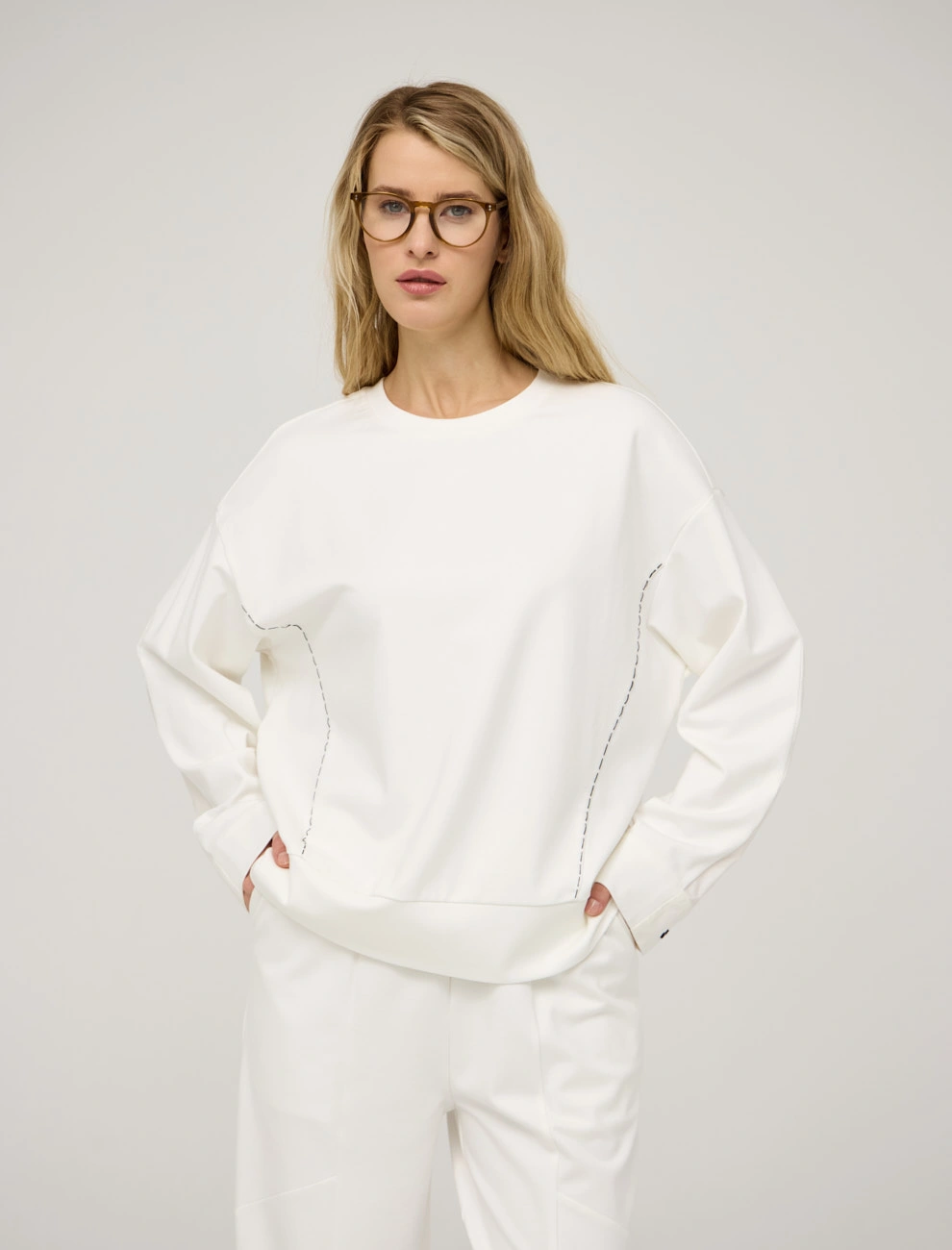 Белый женский свитшот из хлопка хлопок