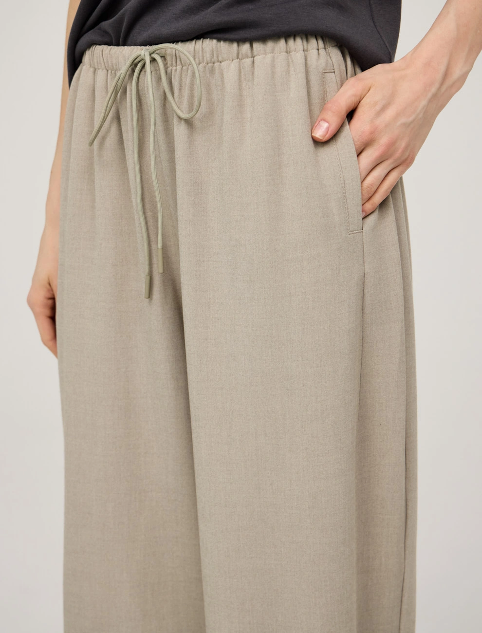 Базовые женские бежевые брюки из хлопка хлопок Hass