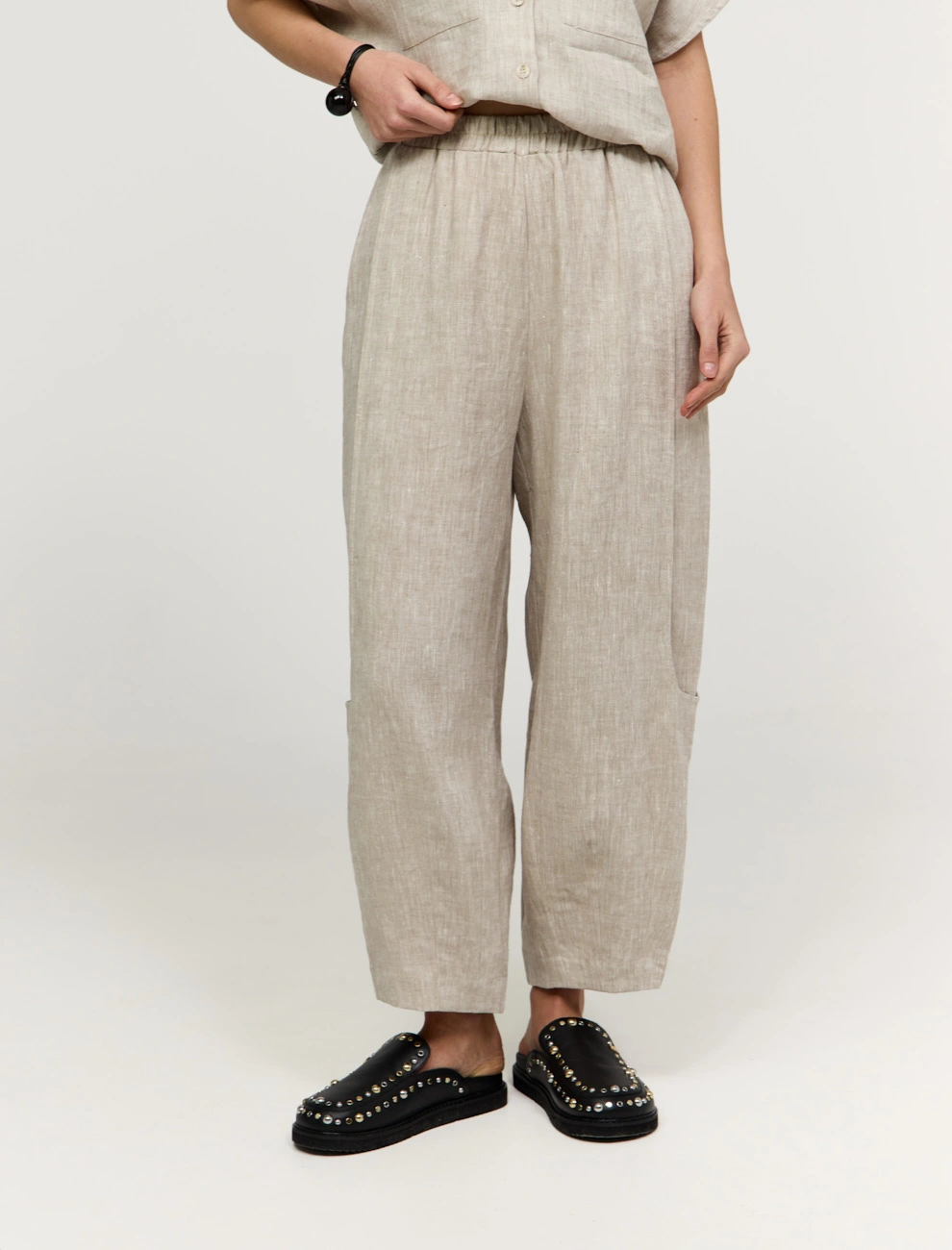 Бежевые женские брюки "Алладины" изо льна лен Hass