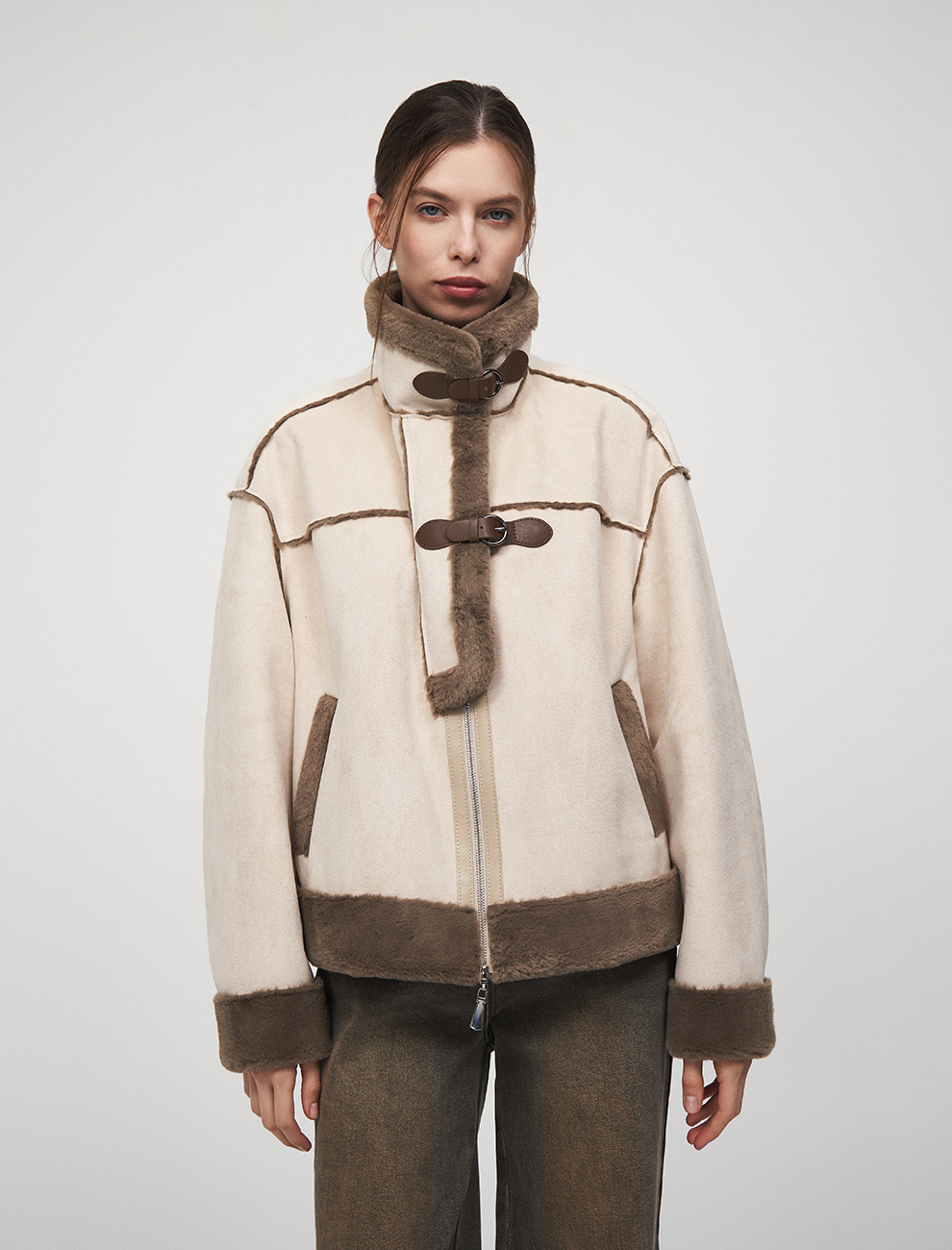 Дубленка женская 2526-1006-02  Hass