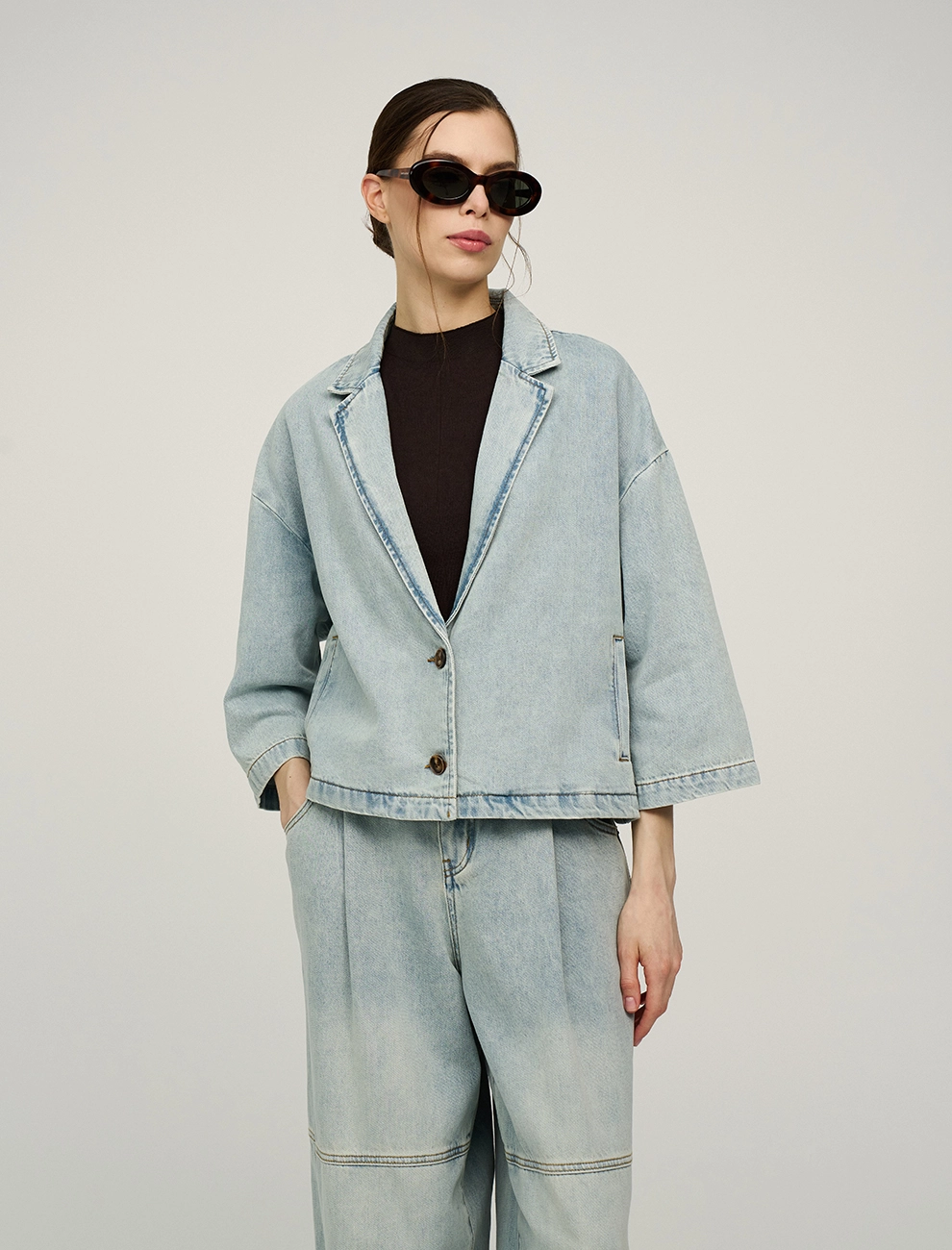 Голубой женский жакет из денима хлопок Hass