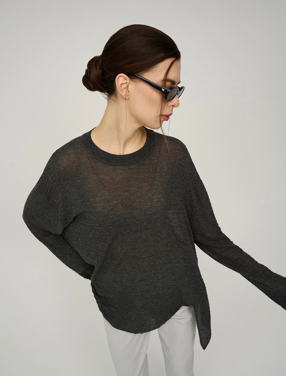 Серый женский джемпер с разрезом вязаный хлопок Hass