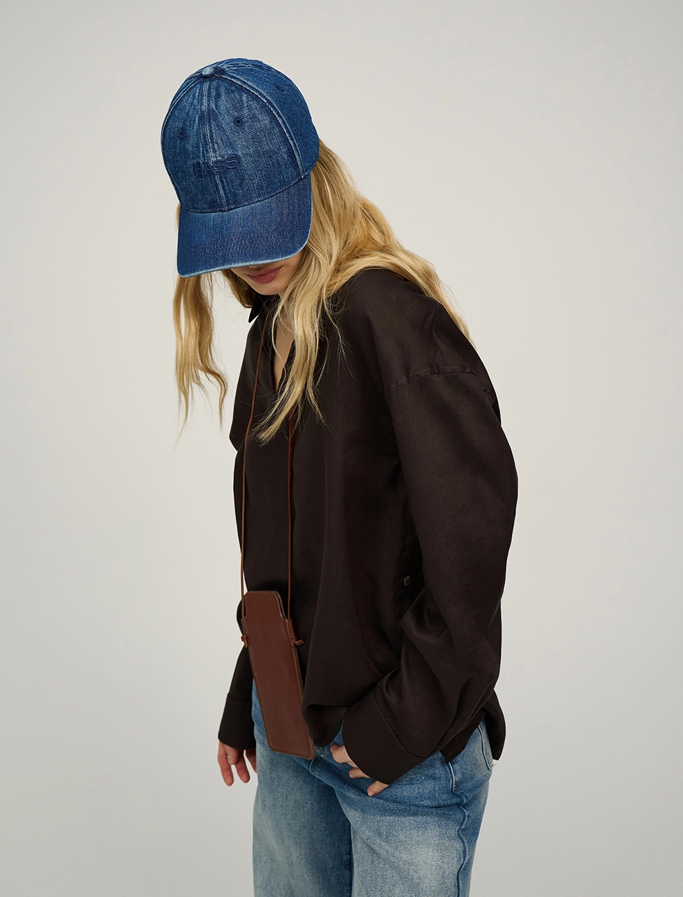 Коричневая женская блузка с воротником из крапивы крапива Hass