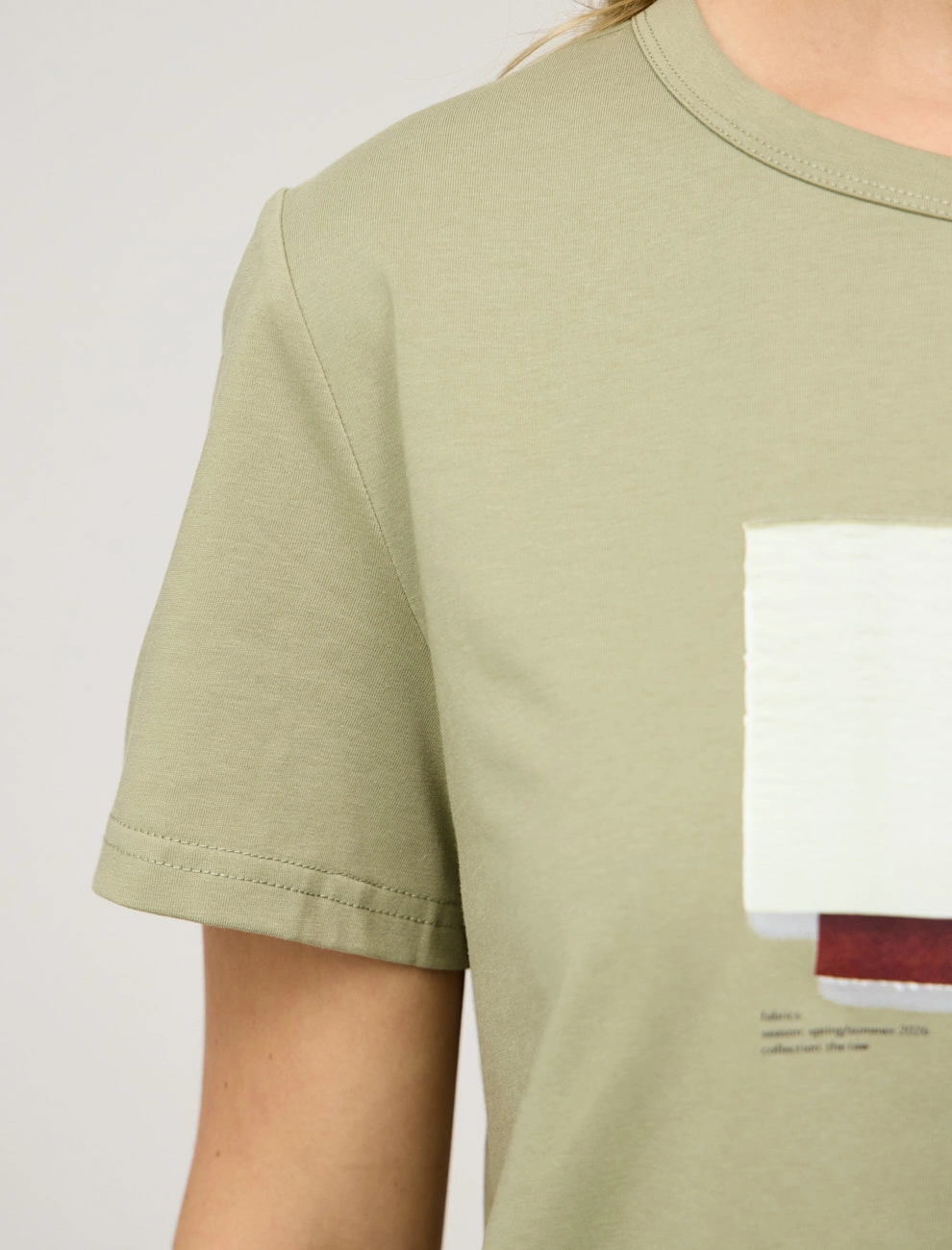 Зеленая женская футболка "Отрезки ткани" хлопок Hass