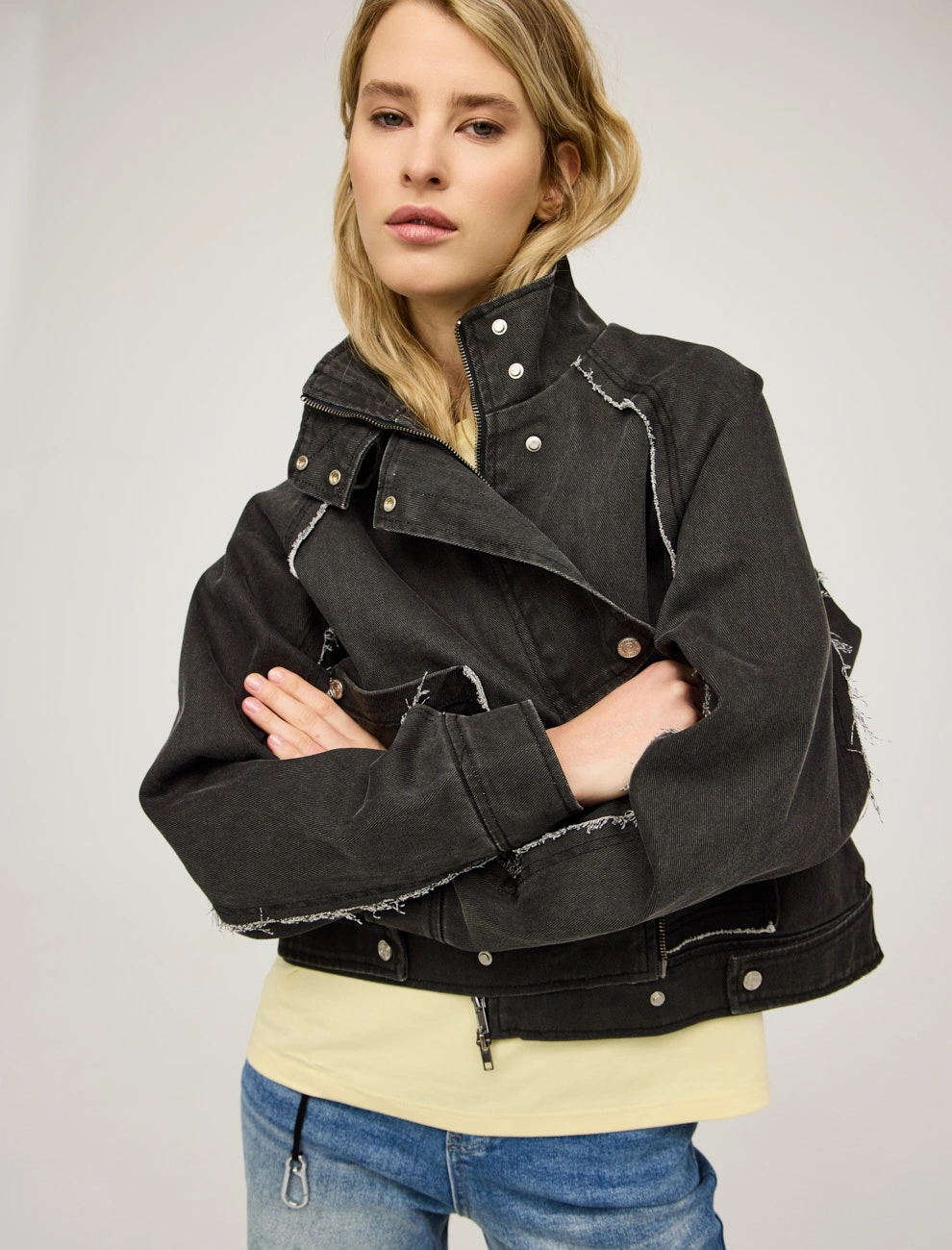 Серая женская Куртка "Гранж" хлопок Hass