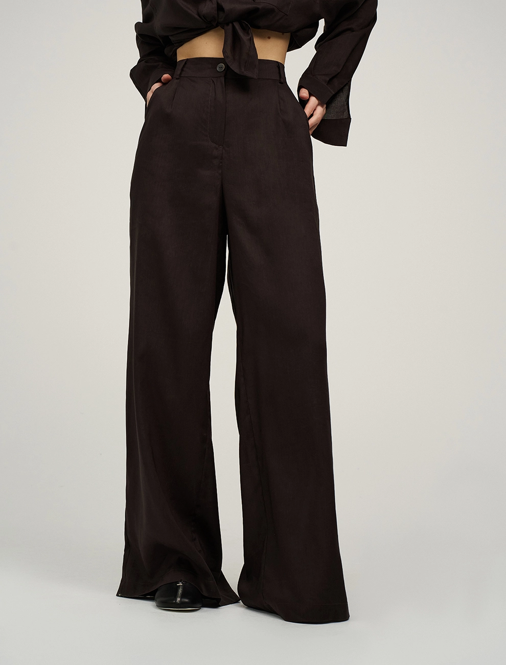 Коричневые женские брюки из крапивы прямого силуэта крапива Hass