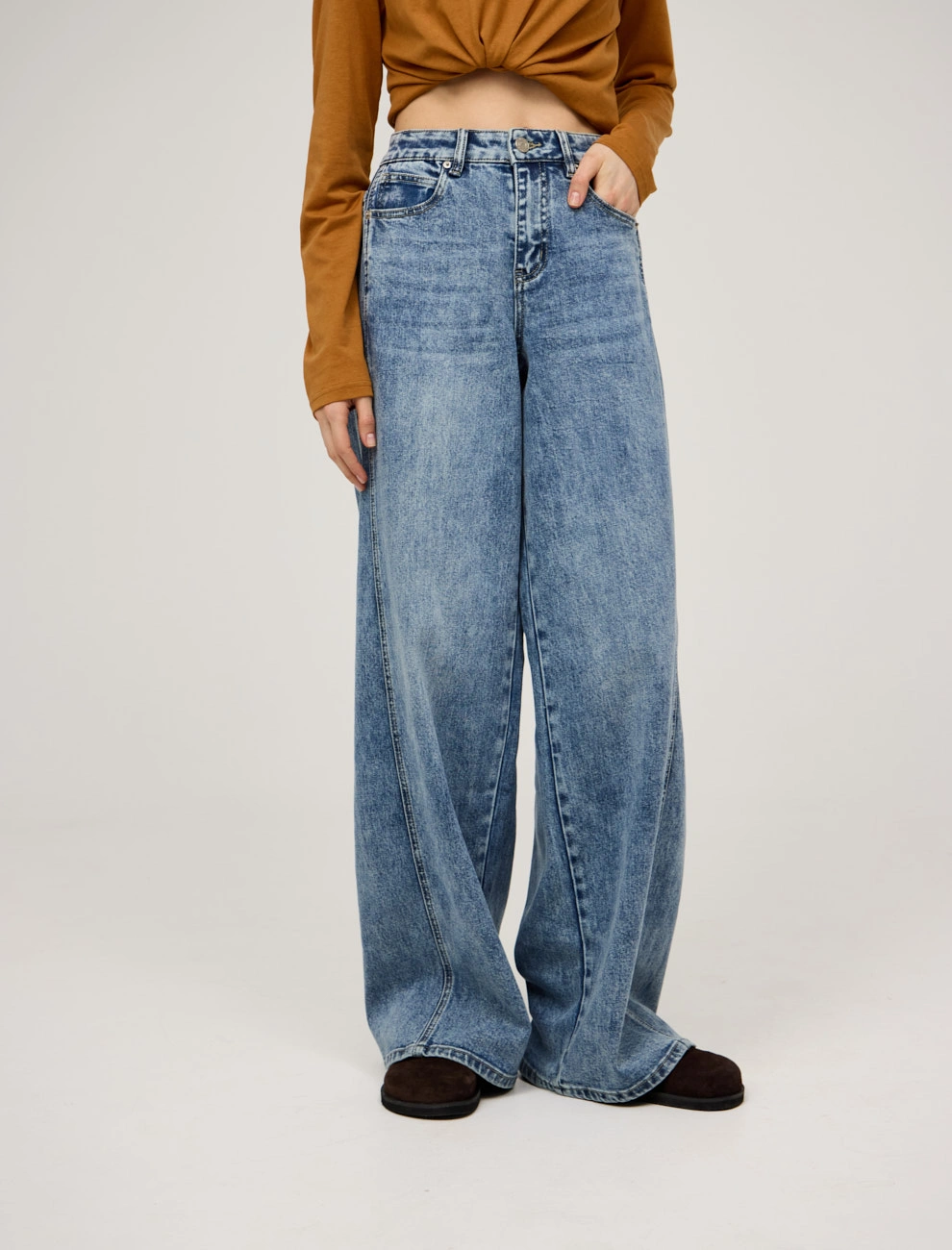 Джинсы женские с переведенными швами хлопок Hass