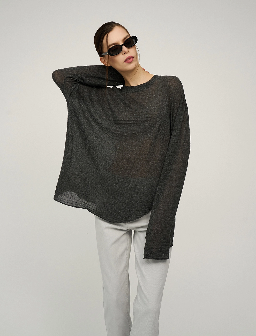 Серый женский джемпер с разрезом вязаный хлопок Hass