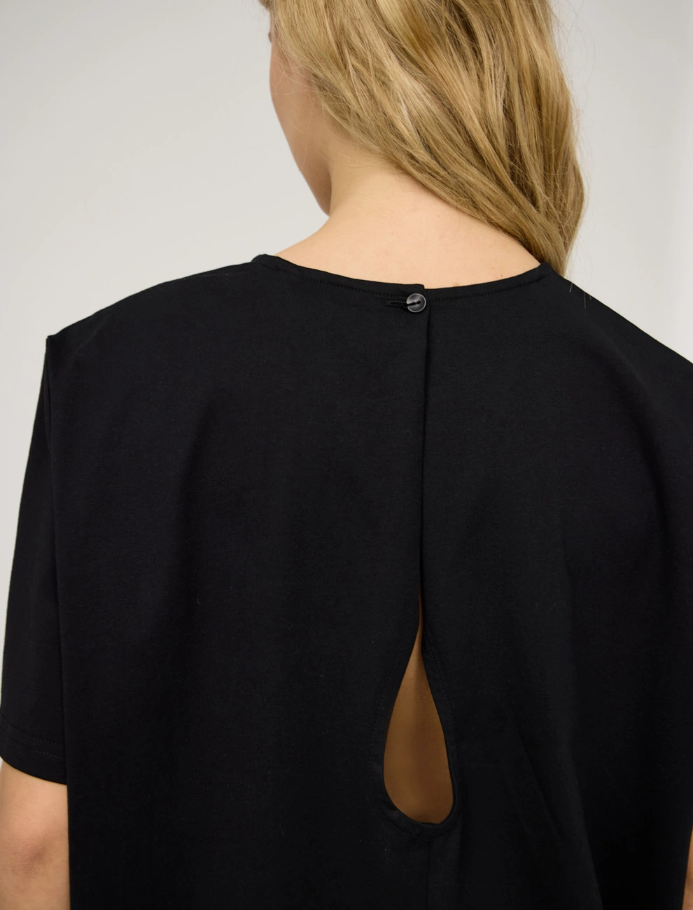 Черная женская блузка "Капля" хлопок Hass