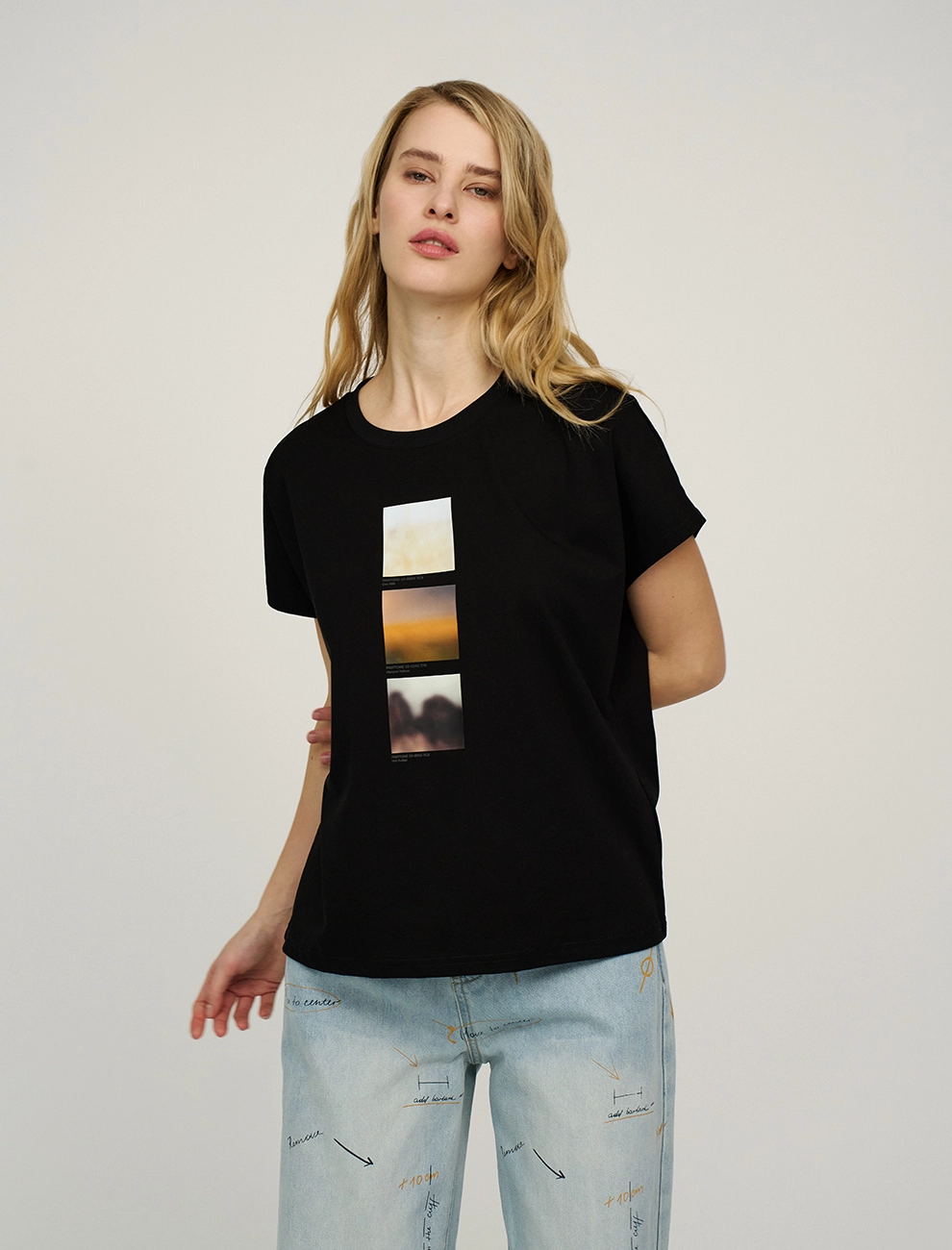 Черная женская футболка "Абстракция" хлопок Hass