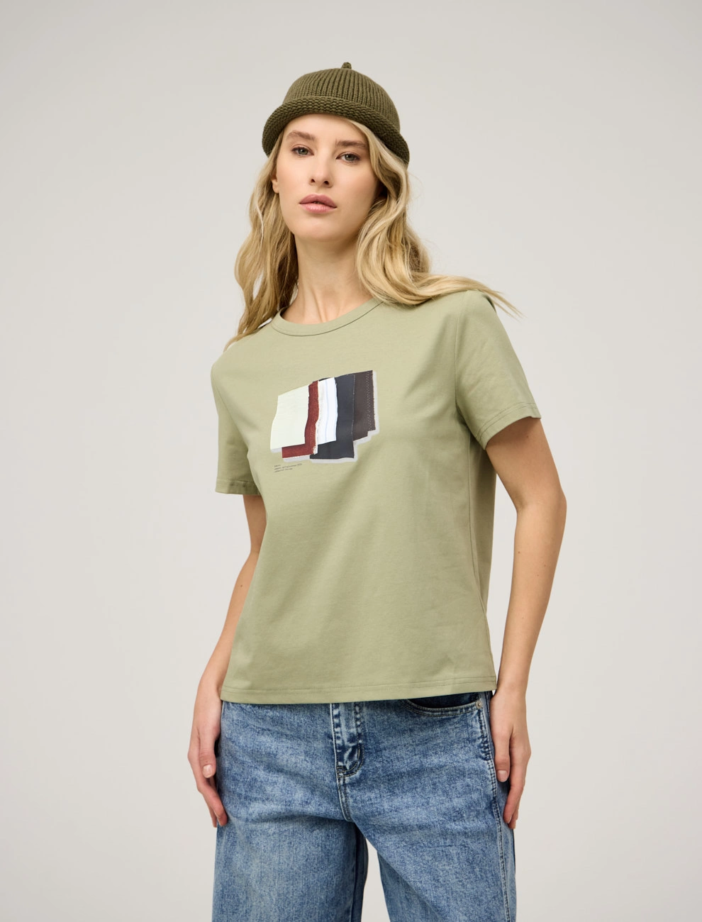 Зеленая женская футболка "Отрезки ткани" хлопок Hass