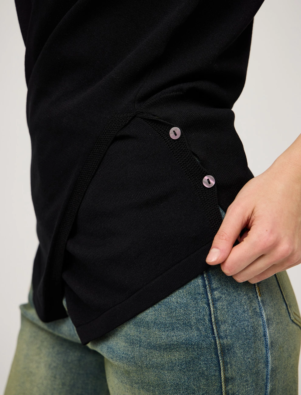 Черная женская блузка "Перекрут" хлопок Hass