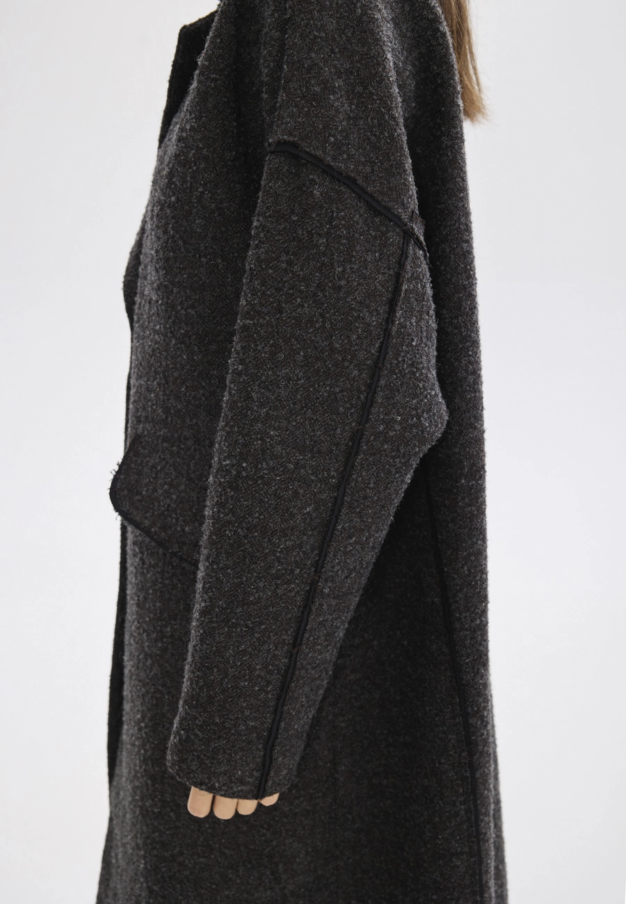 Серое женское фактурное пальто с принтованной подкладкой шерсть Hass