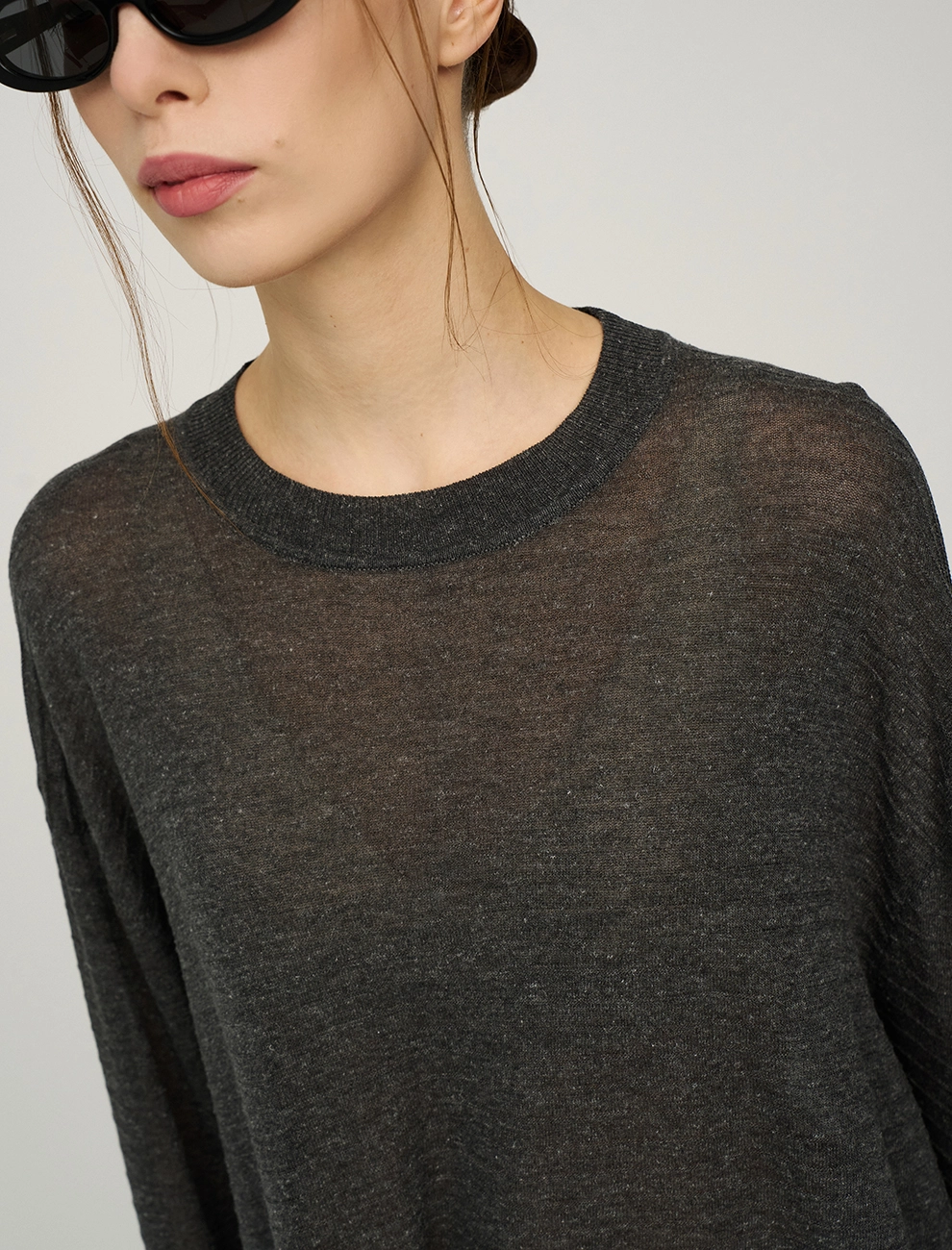 Серый женский джемпер с разрезом вязаный хлопок Hass