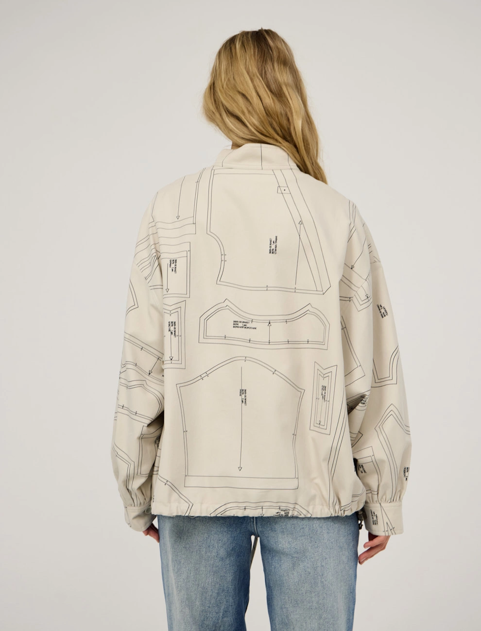 Молочная женская ветровка "Лекала" хлопок Hass