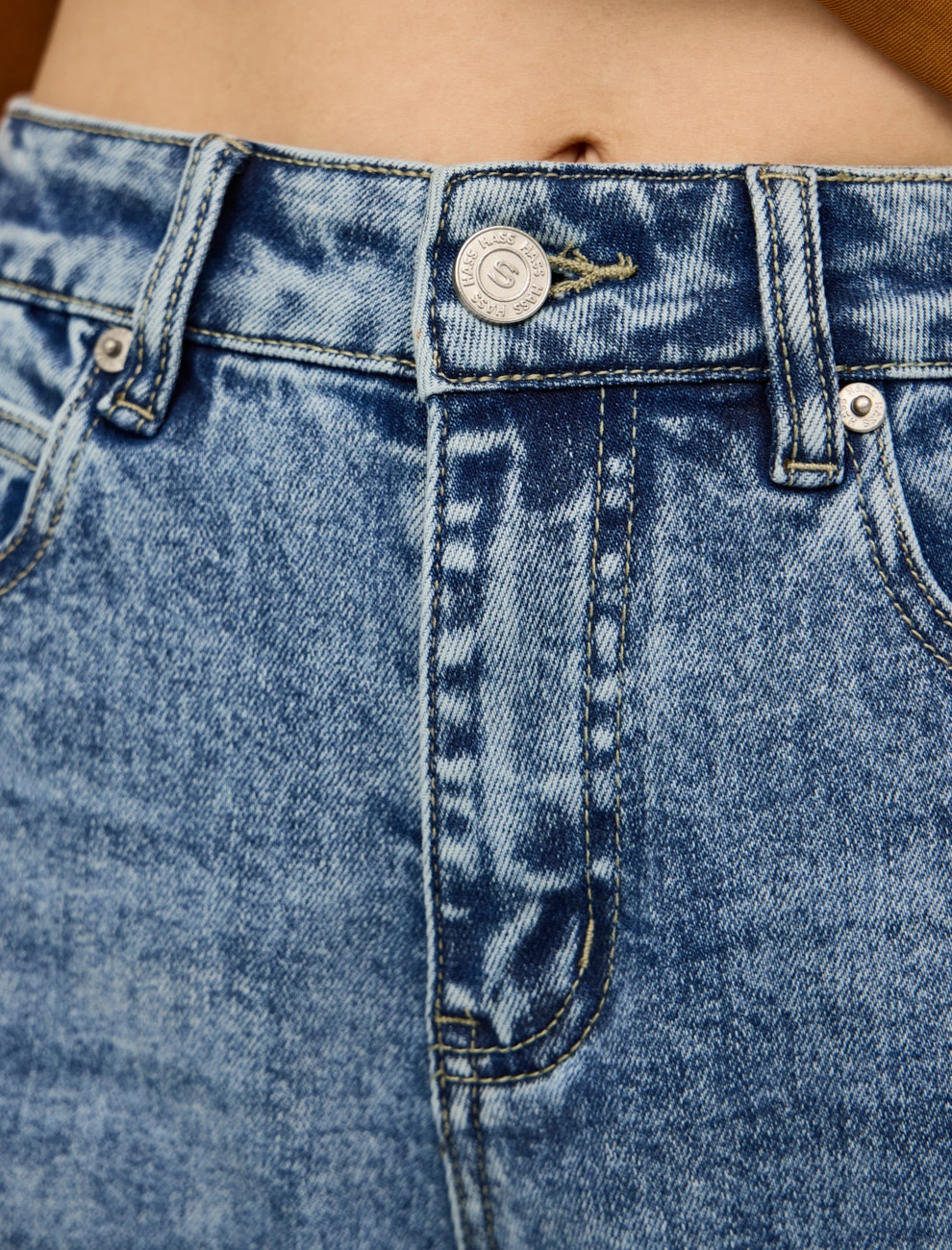 Джинсы женские с переведенными швами хлопок Hass