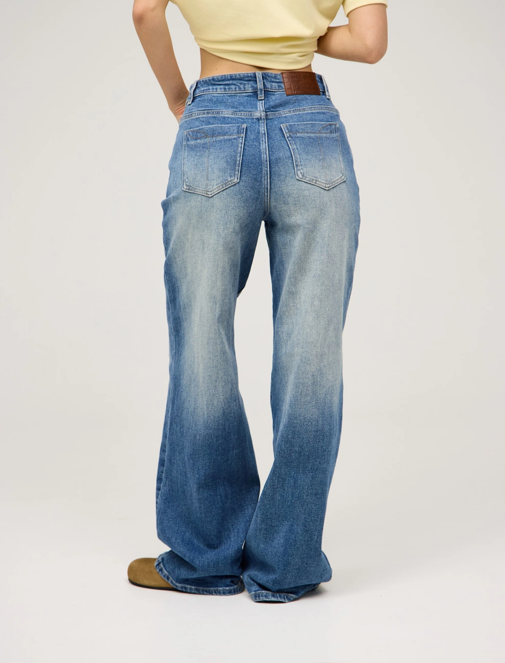 Синие женские базовые джинсы с градиентом хлопок Hass