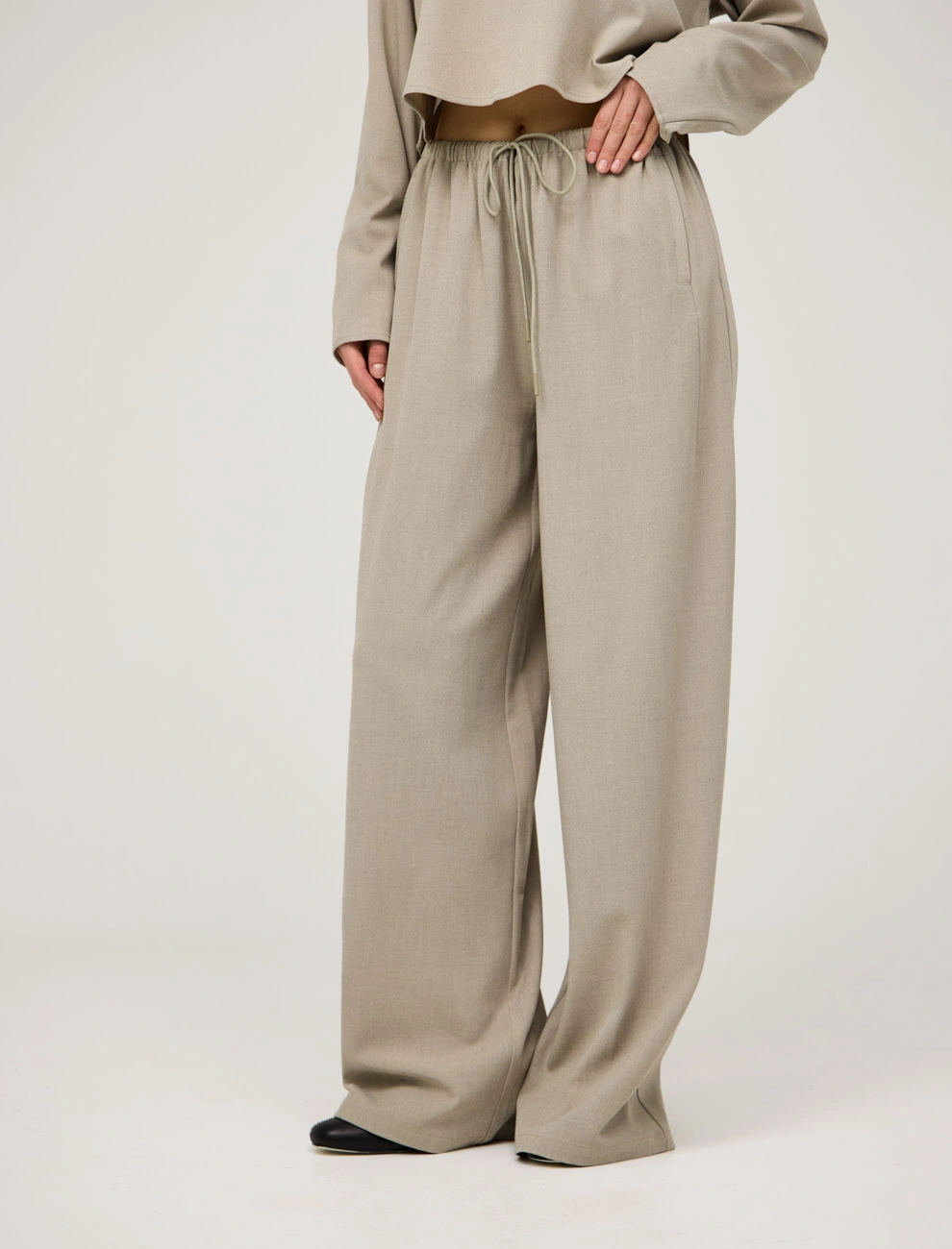 Базовые женские бежевые брюки из хлопка хлопок Hass