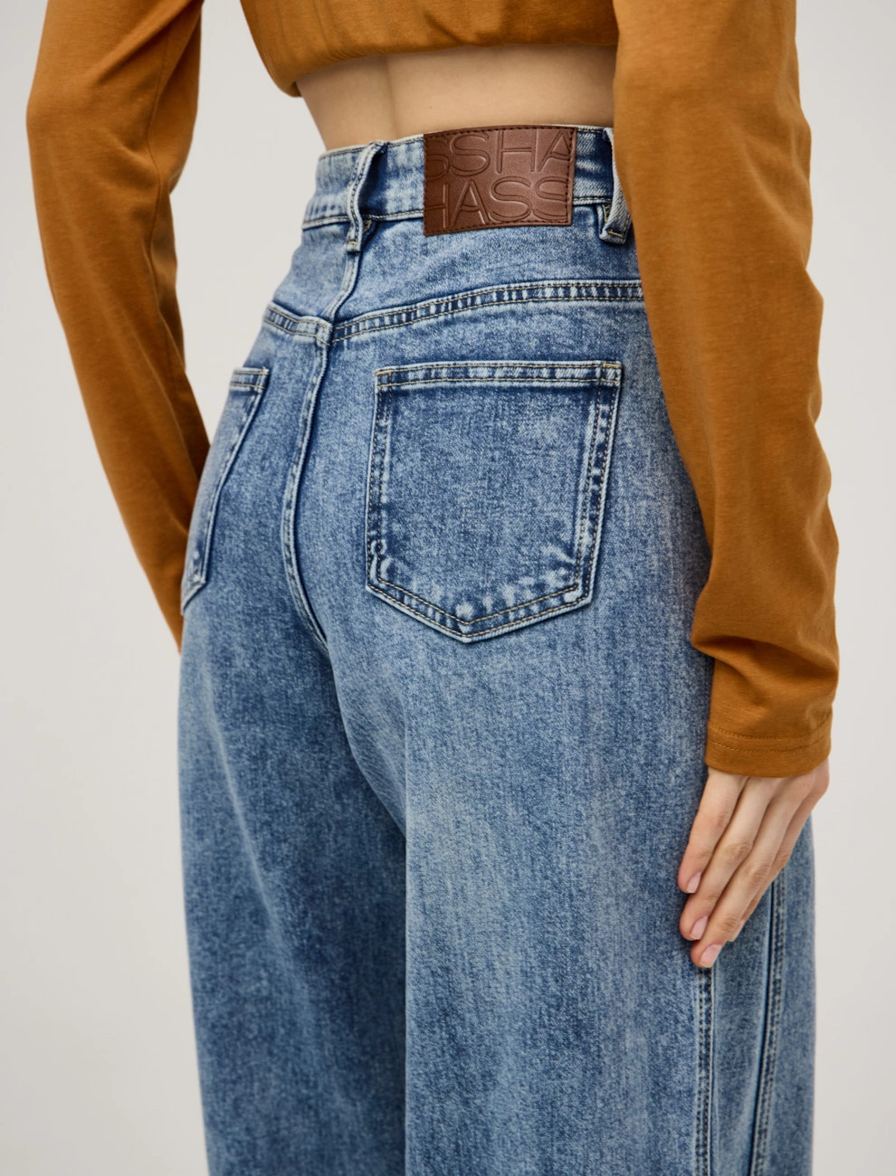 Джинсы женские с переведенными швами хлопок Hass