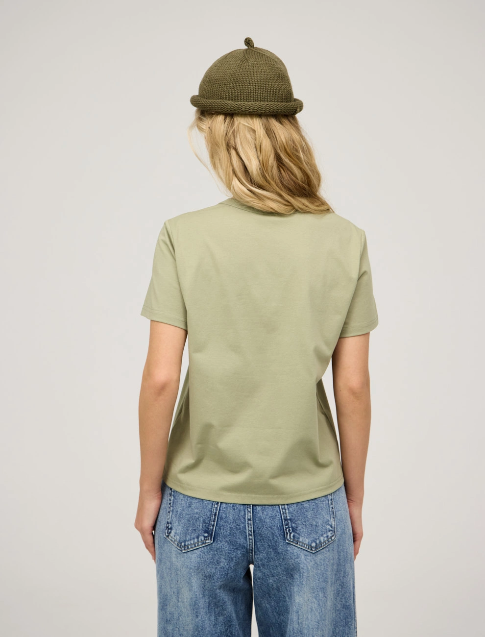 Зеленая женская футболка "Отрезки ткани" хлопок Hass