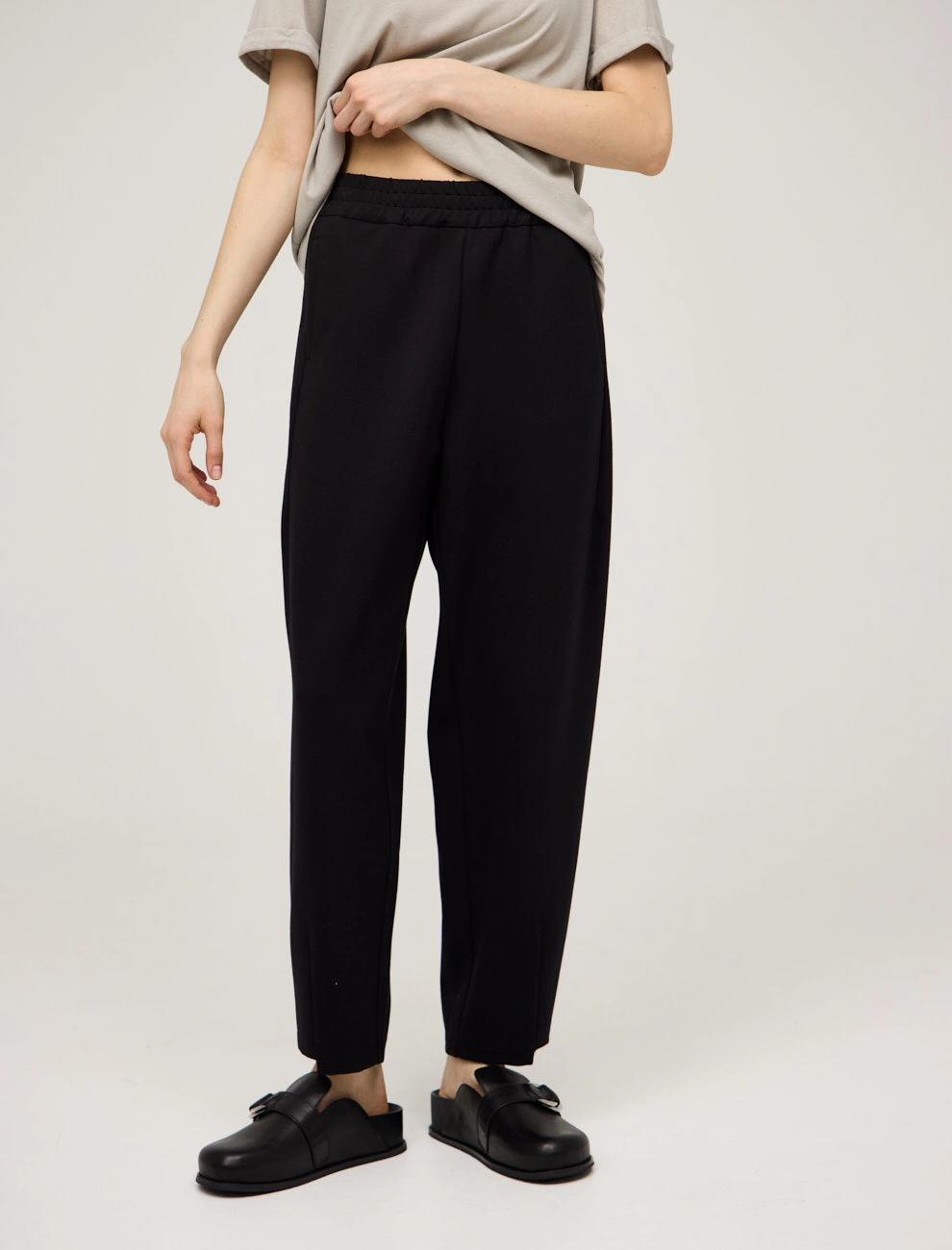 Черные женские зауженные брюки хлопок Hass