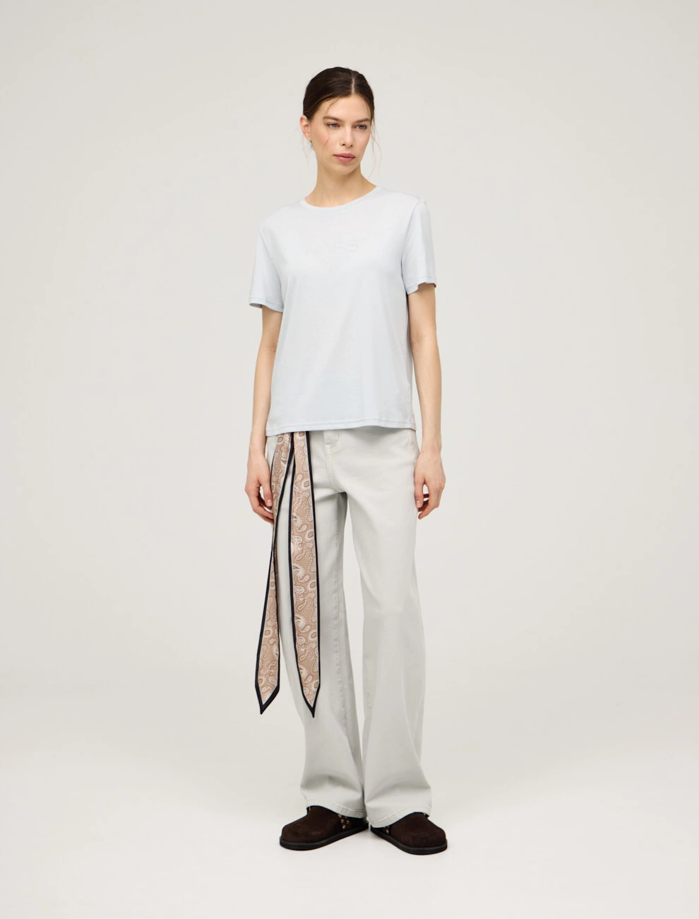 Серые женские зауженные джинсы с платком хлопок