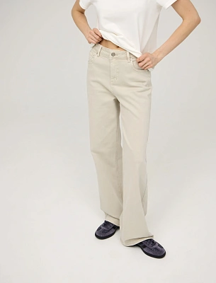 Бежевые женские базовые джинсы хлопок Hass