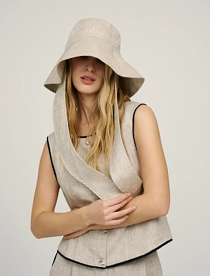 Бежевая панама с широкими полями лен Hass