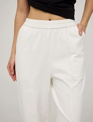 Белые женские зауженные брюки из хлопка  Hass
