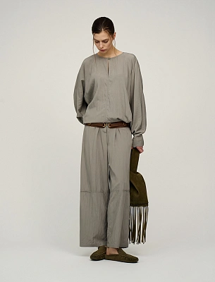 Зеленые женские брюки с вырезом ниже колена  Hass